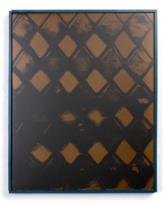A silkscreened diamond pattern in gold and black.